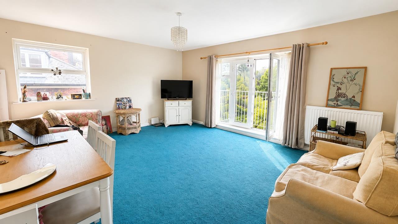 2 bed property in 65-66 St. Helens Road, Hastings